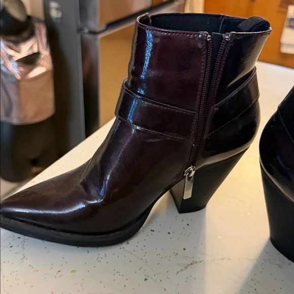 Women's Burgundy Ankle Boots - Picture 2 of 5